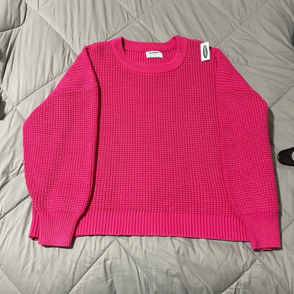 Old Navy Sweaters - NWT Old Navy Sweater